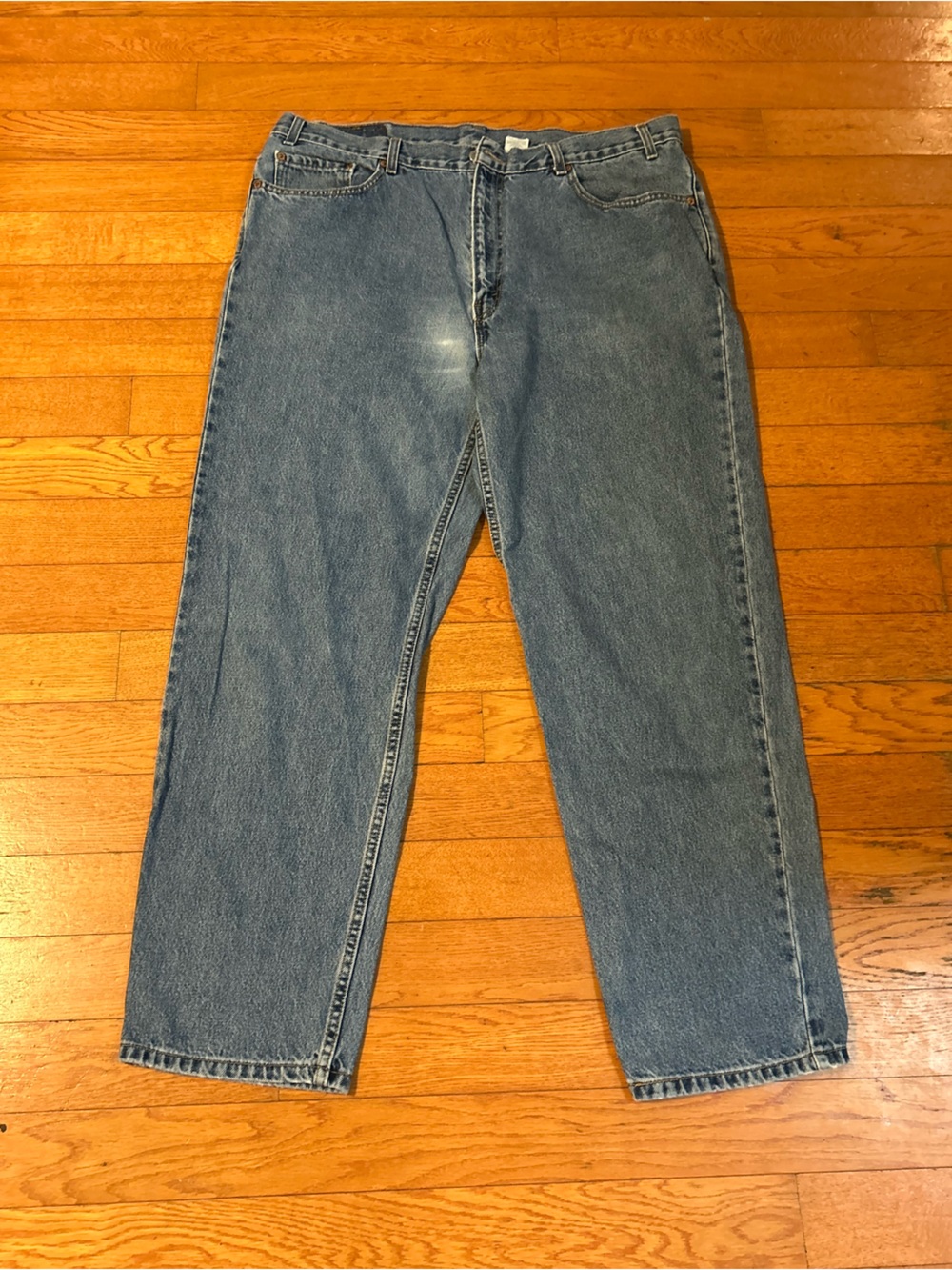 Levi's 550 Relaxed Fit Tapered Light Wash Jeans Men's Size 42x32 100% Cotton